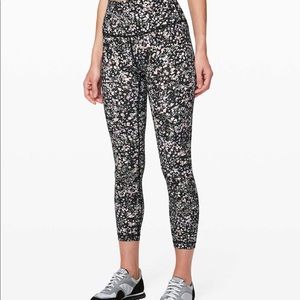Lululemon wunder under high rise floral spritz size 2